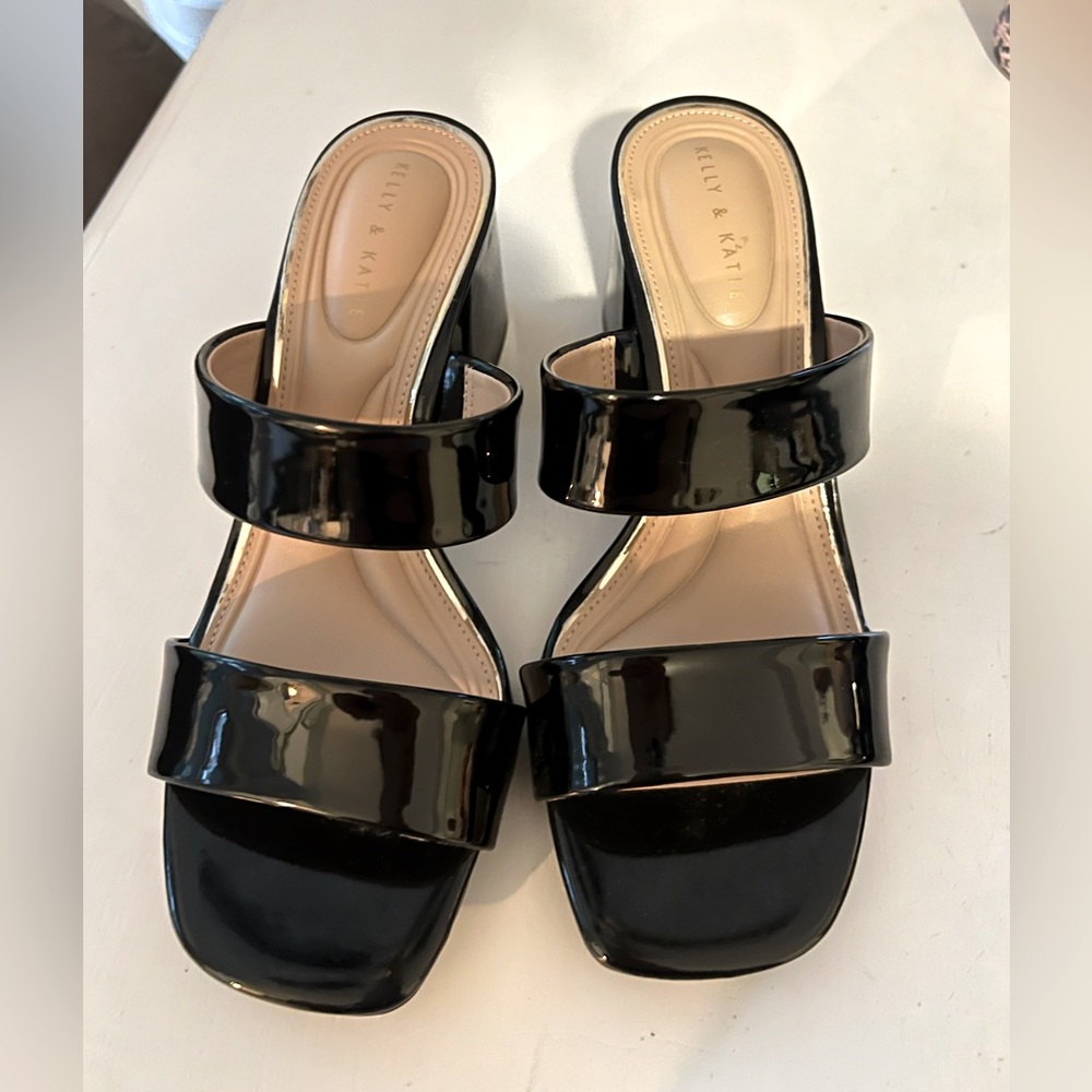 Kelly & Katie black sandal heels. Size 7.5. NWOT